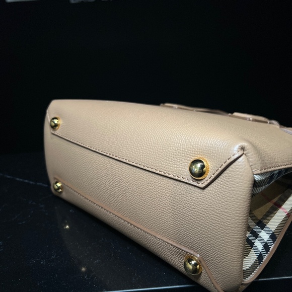 Small Beige Banner Tote - Picture 9 of 11